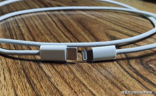 iPhone 12煥新亮相 全新設計附帶充電頭更換，新版充電線告別脆弱痛點